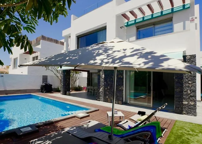 Private Villa Blue Portofino Los Cristianos, Pool