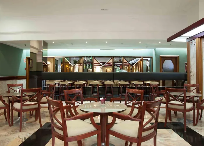 Santa Cruz de Tenerife hotels near Plaza Munoz De Bustillo