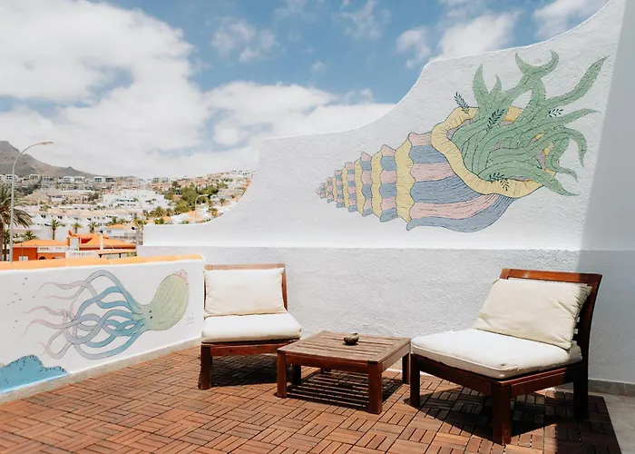 Pet friendly Endless Summer Hostel (Adults Only) Costa Adeje 