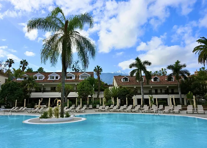Puerto de la Cruz (Tenerife) Hotels for Romantic Getaway near Lake Martianez