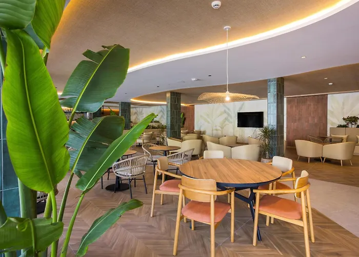 Puerto de la Cruz (Tenerife) Hotels for Romantic Getaway